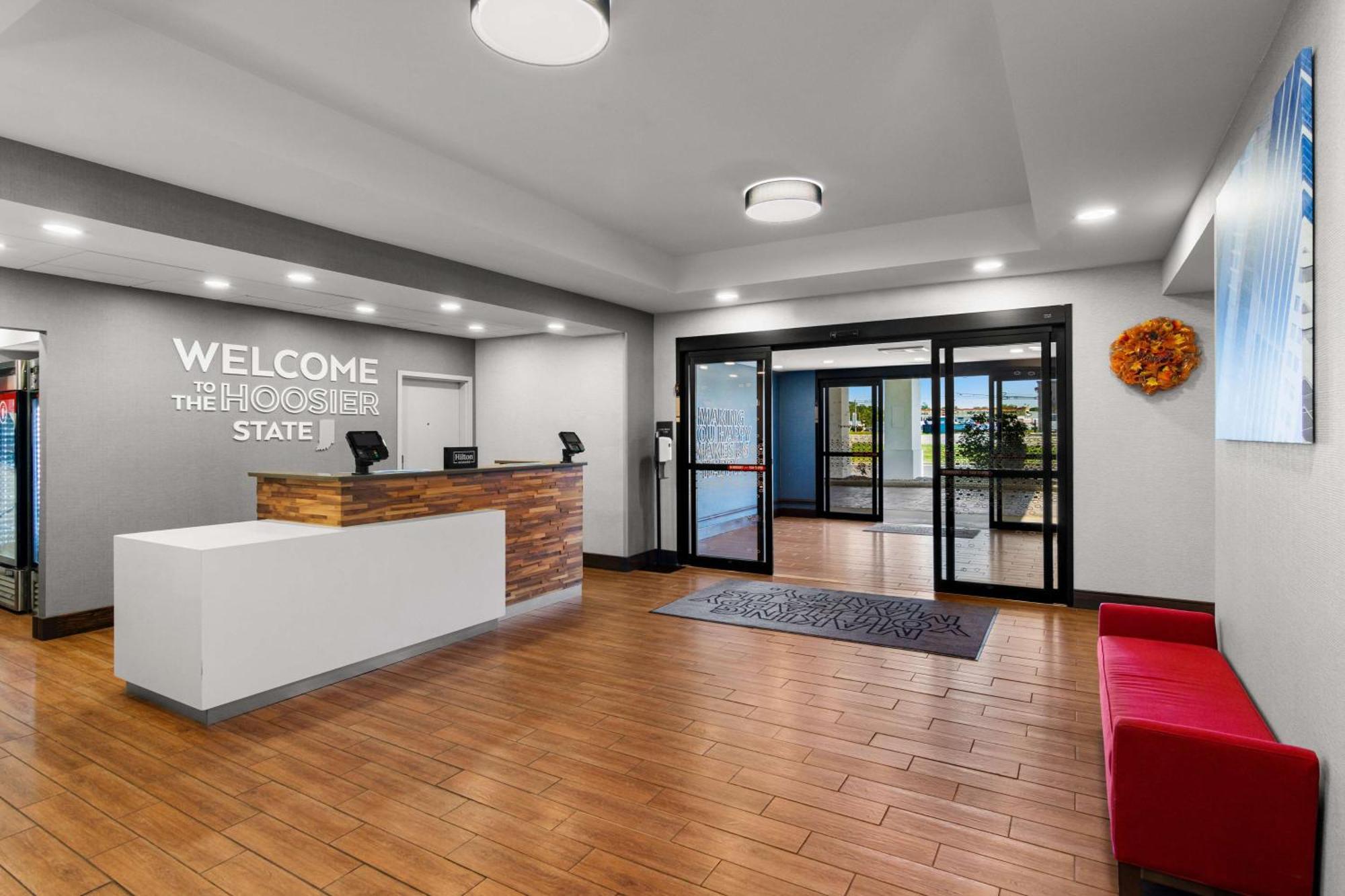 Hampton Inn & Suites Schererville Exterior photo