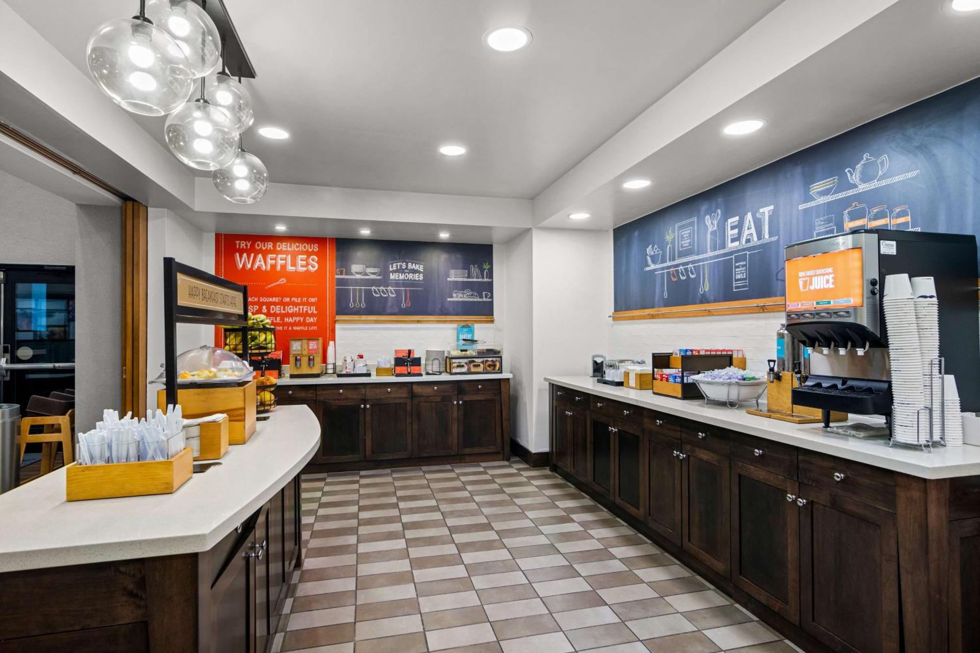 Hampton Inn & Suites Schererville Exterior photo