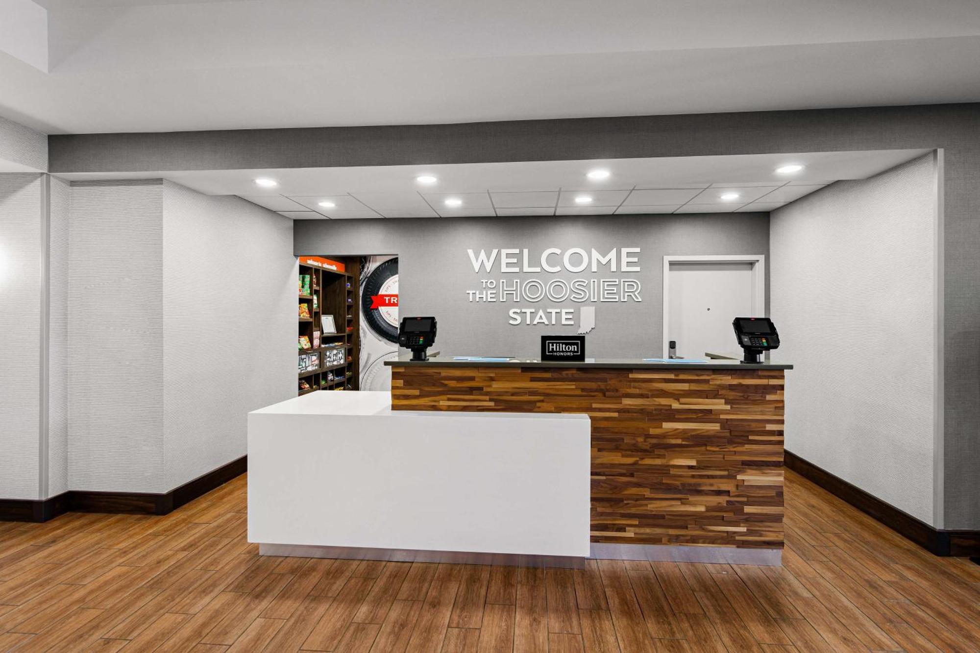 Hampton Inn & Suites Schererville Exterior photo
